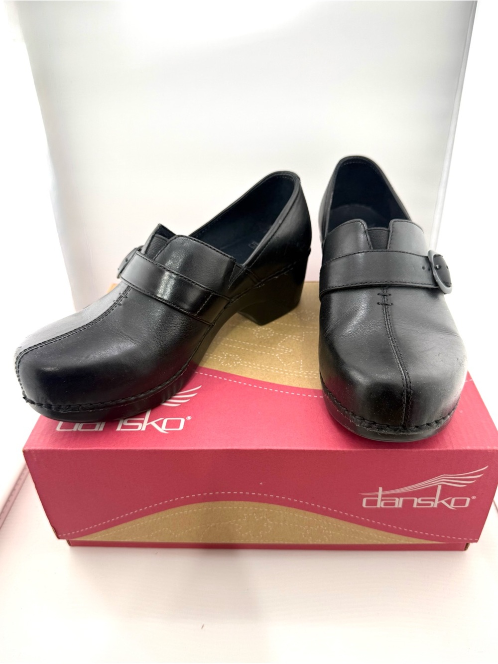 Dansko Tamara Black Leather Slip-On Clogs Buckle Strap NIB 38 7.5 Professional